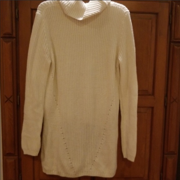 ❄️Anthro High Low Cream Turtleneck Sweater👢 - Picture 7 of 8